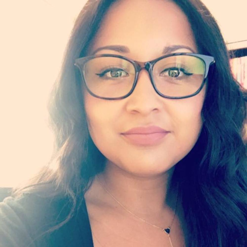 Meet your Posher, Esmeralda